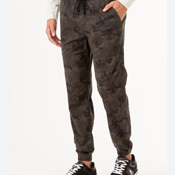AMERICAN EAGLE Men's Large Camouflage Jogger Pants drawstring - Picture 1 of 8